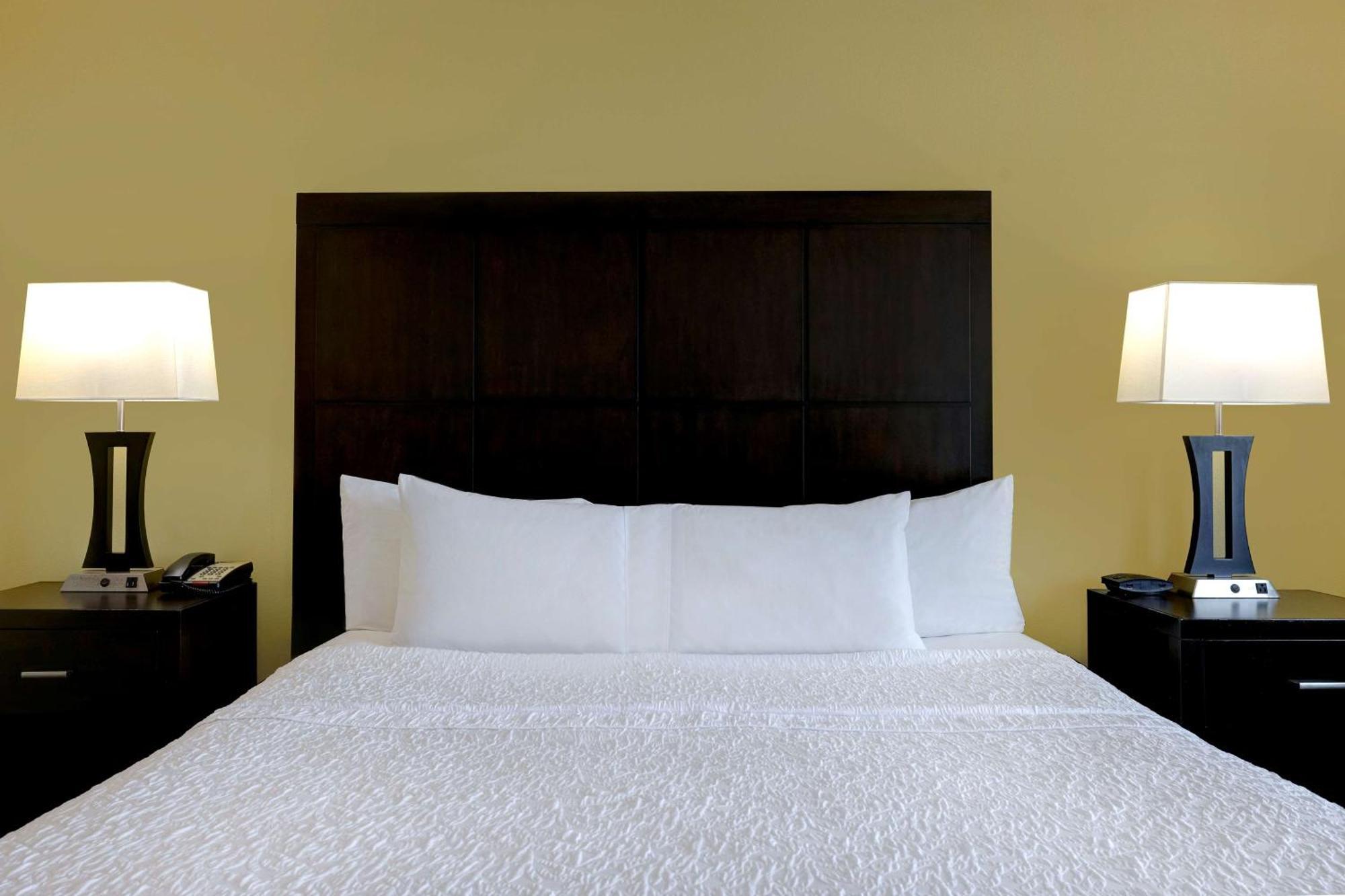 Hampton Inn & Suites Pensacola/Галф-Бриз Экстерьер фото